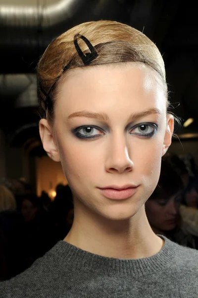 Look 25